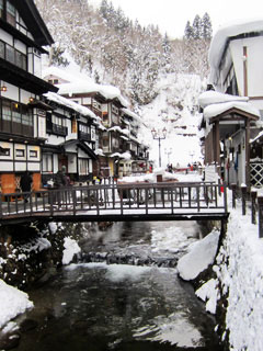銀山温泉　中心部